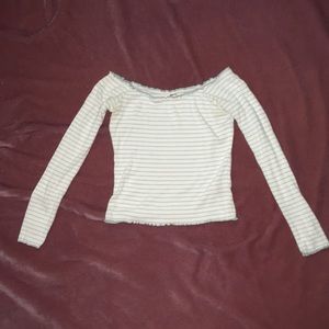 Garage crop off the shoulder top